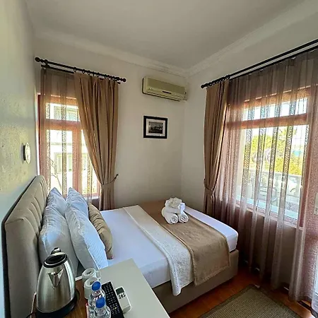 Hotel Soezer